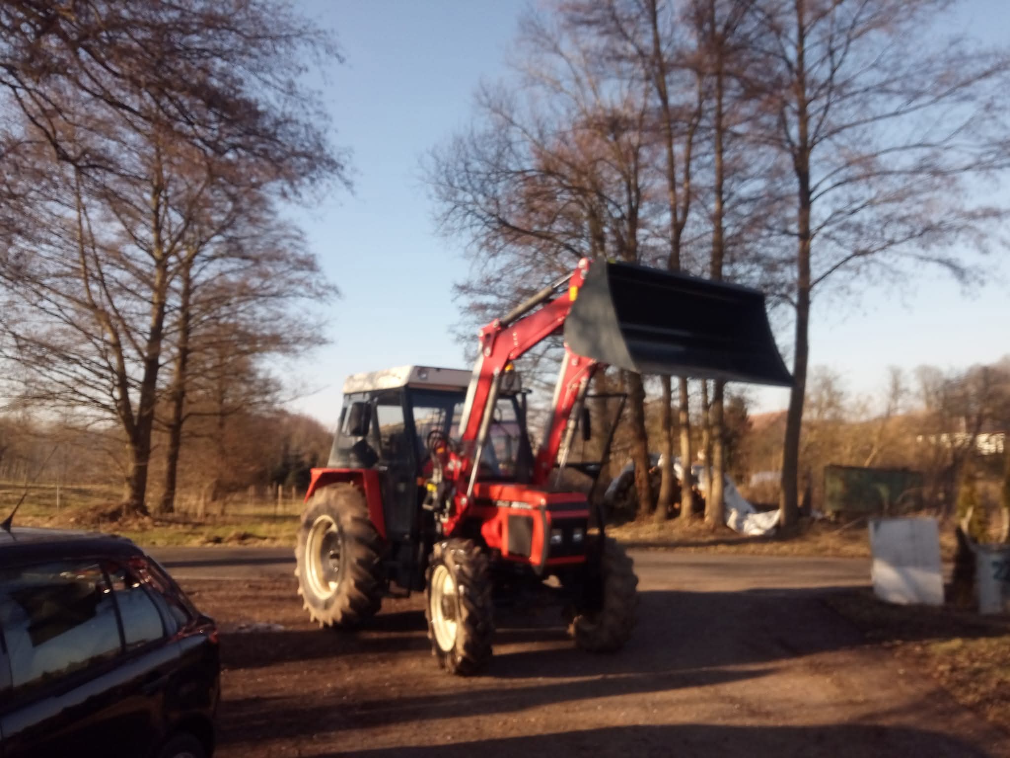 Traktor s čelním nakladačem